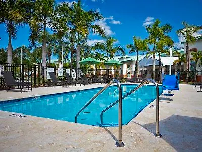 Holiday Inn Express El Caney Lodge On Ft Buchanan San Juan 3*,